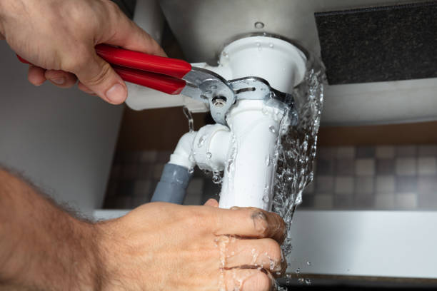 Best Emergency water damage restoration  in Lauderdale Lakes, WI