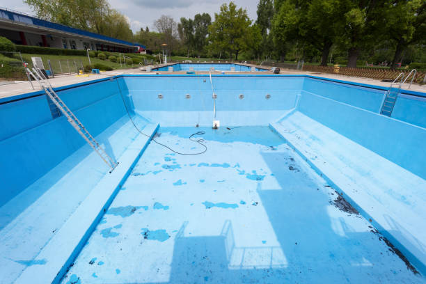 Best Commercial water damage restoration  in Lauderdale Lakes, WI